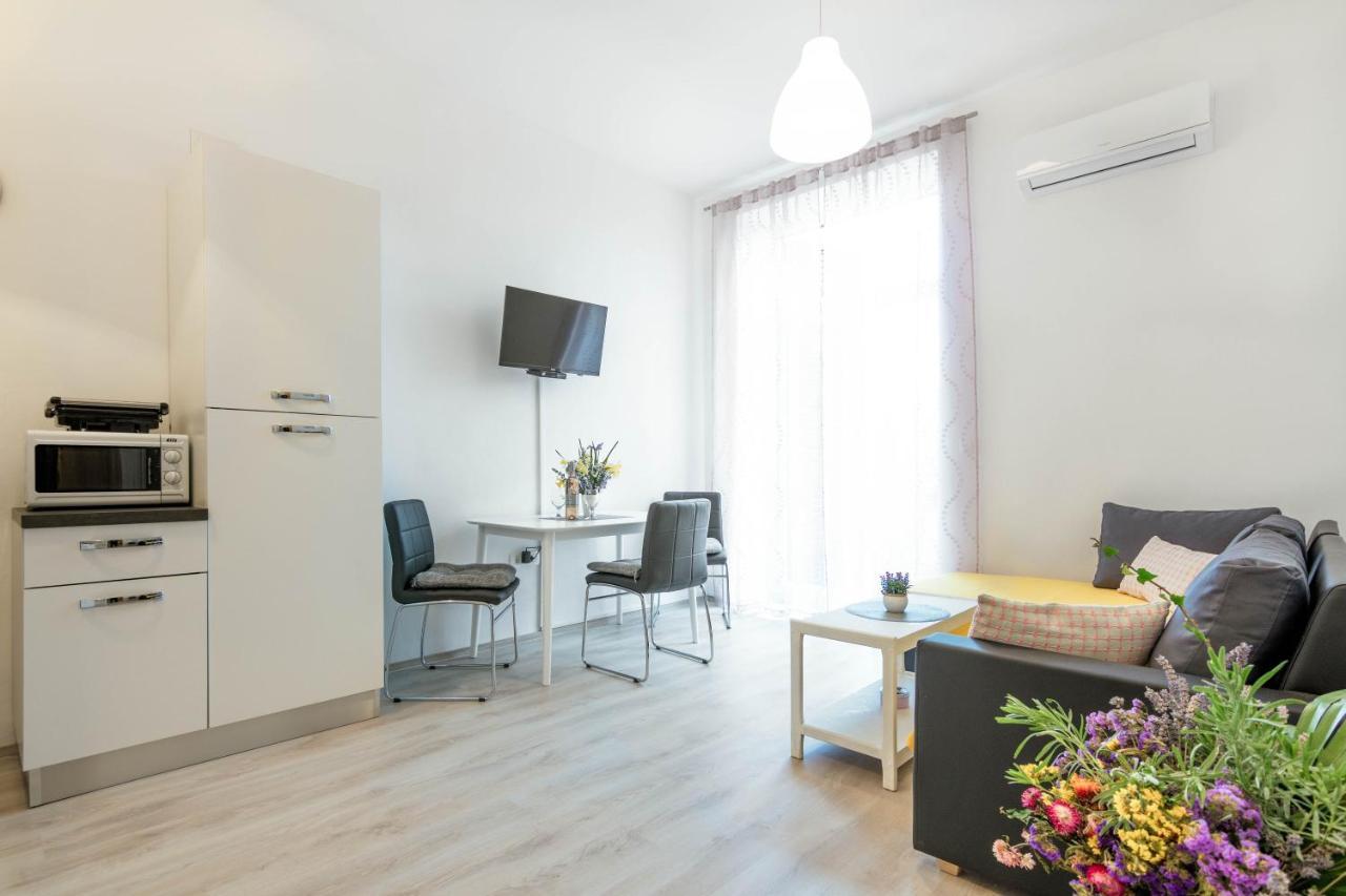 Apartment Ana Pula Exterior photo