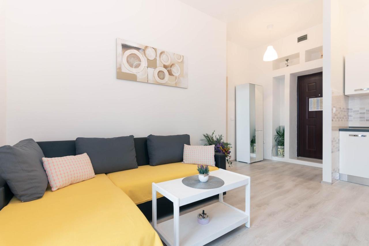 Apartment Ana Pula Exterior photo